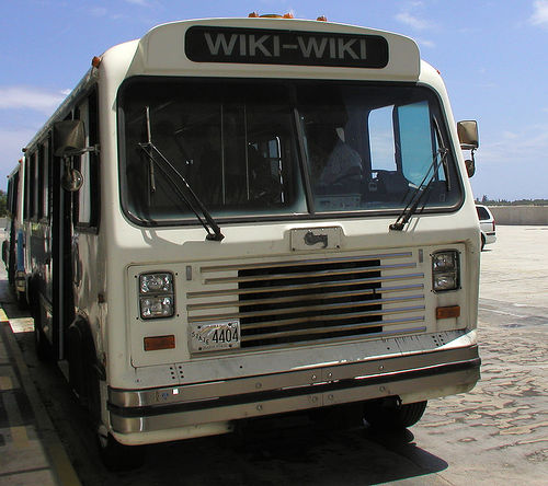 wikiwikibus.jpg